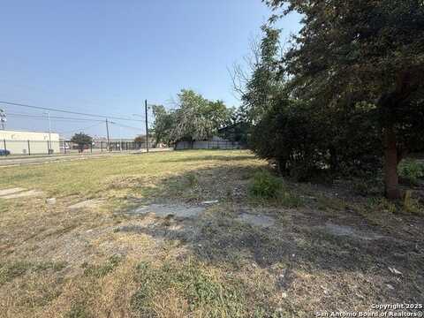 901 E Crockett, San Antonio, TX 78202