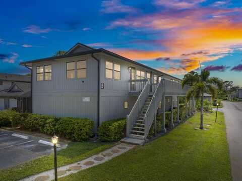 633 Centre Court SW, Vero Beach, FL 32962