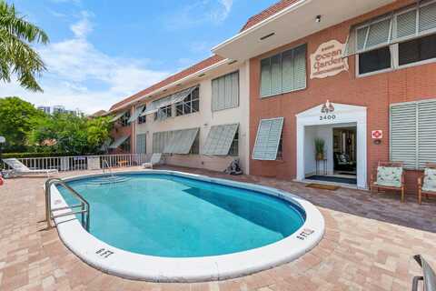 2400 NE 33rd Avenue, Fort Lauderdale, FL 33305