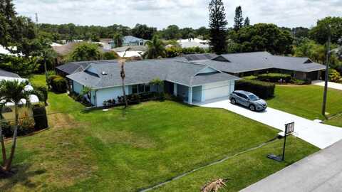 1132 SE Oriental Avenue, Port Saint Lucie, FL 34952
