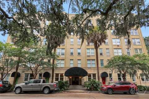 106 W Gwinnett Street, Savannah, GA 31401