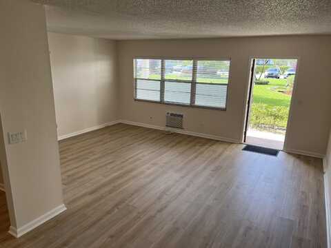 300 Fanshaw H, Boca Raton, FL 33434