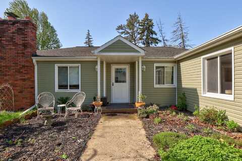 5935 Mackinaw, Saginaw, MI 48604