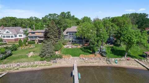 115 Wildwood Beach Road, Mahtomedi, MN 55115