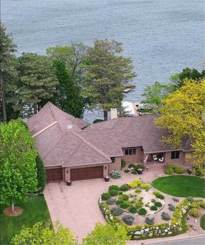 21273 Floral Bay Drive N, Forest Lake, MN 55025