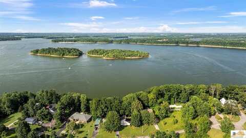 555 Lakeview Drive, Scottsville, KY 42164