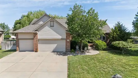 704 W Cornerstone Ct, Andover, KS 67002