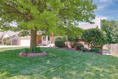 1113 N Ridgecrest, Derby, KS 67037