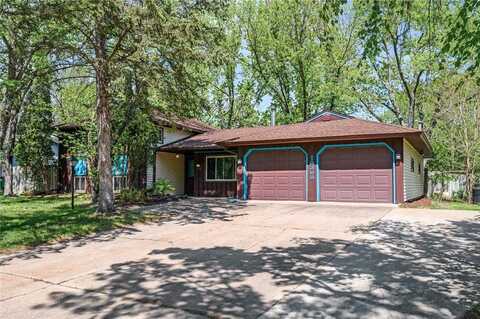 10300 Uplander Street NW, Coon Rapids, MN 55433