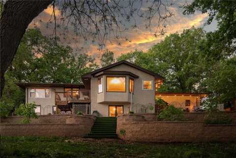 6957 Hickory Drive NE, Fridley, MN 55432
