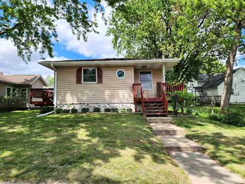 307 W Jackson Street, Tomah, WI 54660