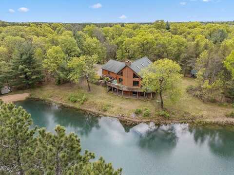 777 Golden Drive, Wisconsin Dells, WI 53965