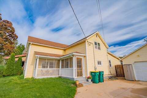 131 W Reynolds Street, Cottage Grove, WI 53527