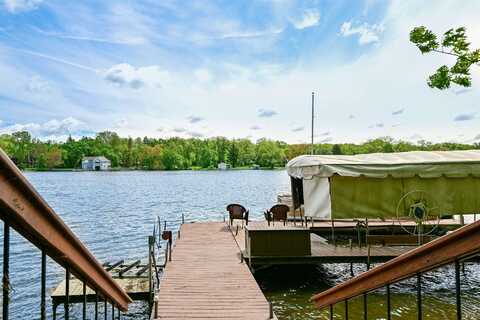 2511 S Natures Ridge Road, Beloit, WI 53511