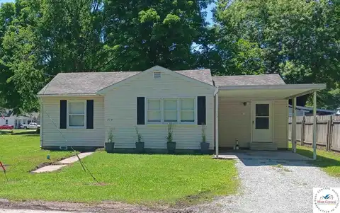 219 S 6th, Clinton, MO 64735