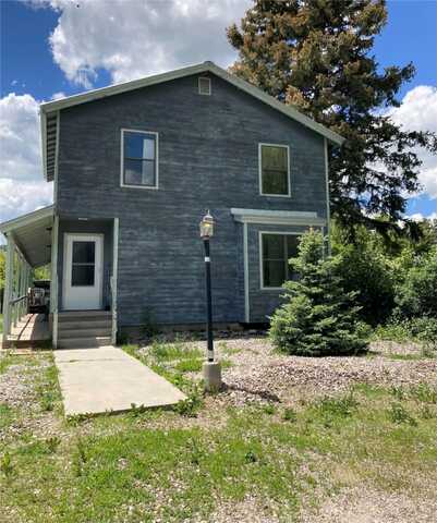421 Maple Avenue, Chama, NM 87520