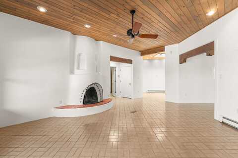 2885 Plaza Blanca, Santa Fe, NM 87507