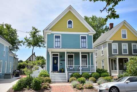 420 RANDOLPH AVE, CAPE CHARLES, VA 23310