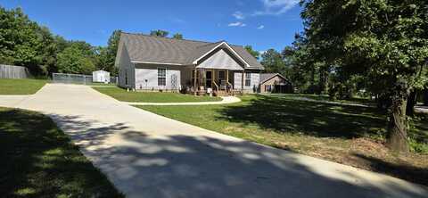 708 Co Rd 1447, Vinemont, AL 35179