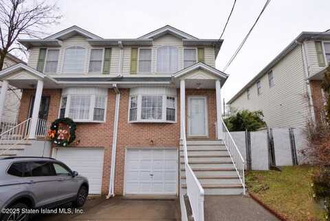 76 Railroad Avenue, Staten Island, NY 10305