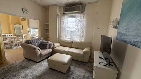 2721 Boardwalk, Atlantic City, NJ 08401