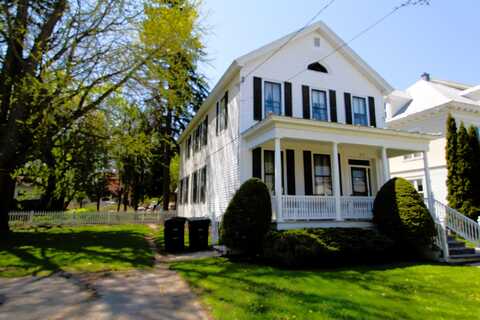 317 Franklin St, Ogdensburg, NY 13669