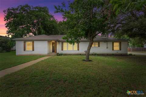 413 S Tyler Street, Mc Gregor, TX 76657