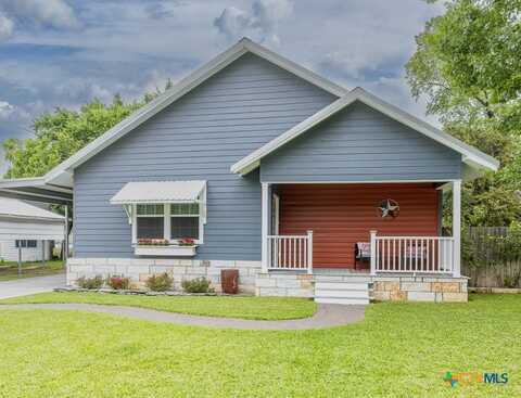 308 W Broadway Street, Cuero, TX 77954