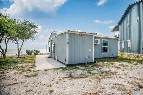1707 N Ocean Drive, Port Lavaca, TX 77979