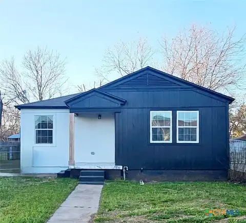 1908 Waco Street, Gatesville, TX 76528