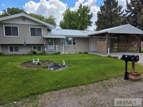 335 S 1st W, Aberdeen, ID 83210