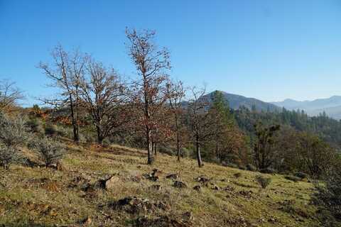 W Evans Creek Road, Rogue River, OR 97537