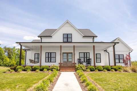 2018 Clays Mill School Road, Scottsburg, VA 24589