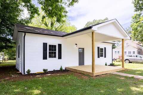 908 N Main Street, Chase City, VA 23924
