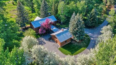 1301 Glen Aspen Dr, Bellevue, ID 83313