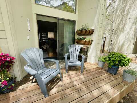 2444 Indian Springs Condo Dr, Sun Valley, ID 83353