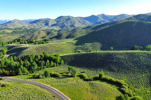 507 Juniper Rd, Sun Valley, ID 83353