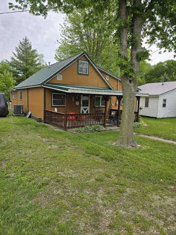 Pine Lane, Bloomington, WI 53804