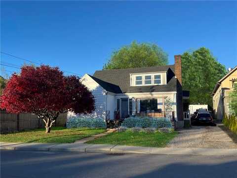 52 Spruce Street, Westerly, RI 02891