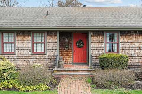 1 Pine Lane, Warren, RI 02885