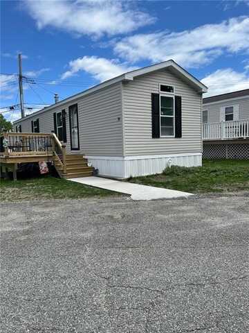 16 First Street, Portsmouth, RI 02871