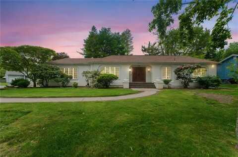 461 Narragansett Parkway, Warwick, RI 02888