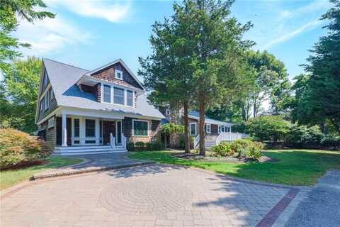 58 Dolphin Avenue, Jamestown, RI 02835