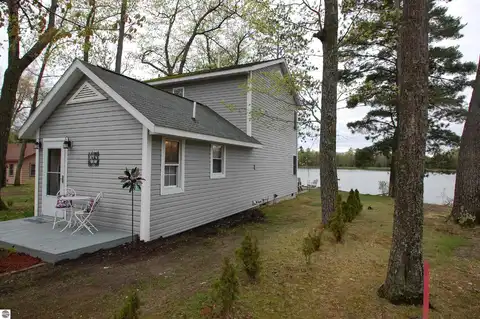 2779 Horseshoe Lake Road, West Branch, MI 48661