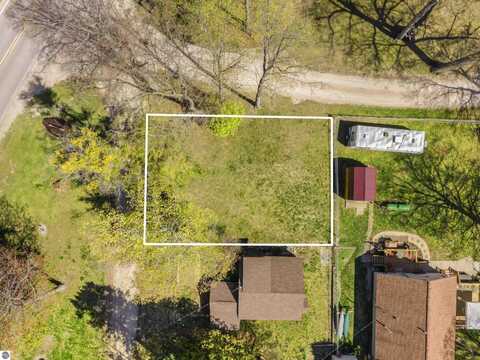 Herron Road, Frankfort, MI 49635