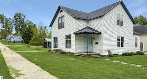 314 E River Street, Cadillac, MI 49601