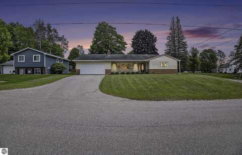 511 Franklin Street, Kingsley, MI 49649