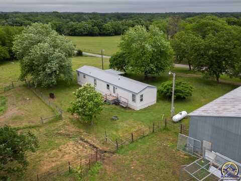 24033 S Valencia RD, Osage City, KS 66523