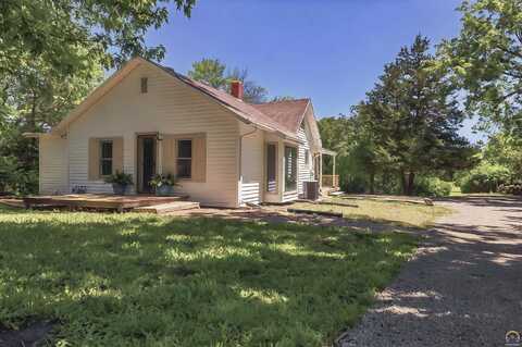 3402 NW Topeka BLVD, Topeka, KS 66617