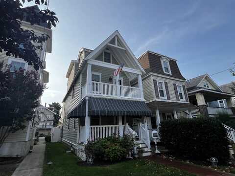 629 Central Ave, Ocean City, NJ 08226